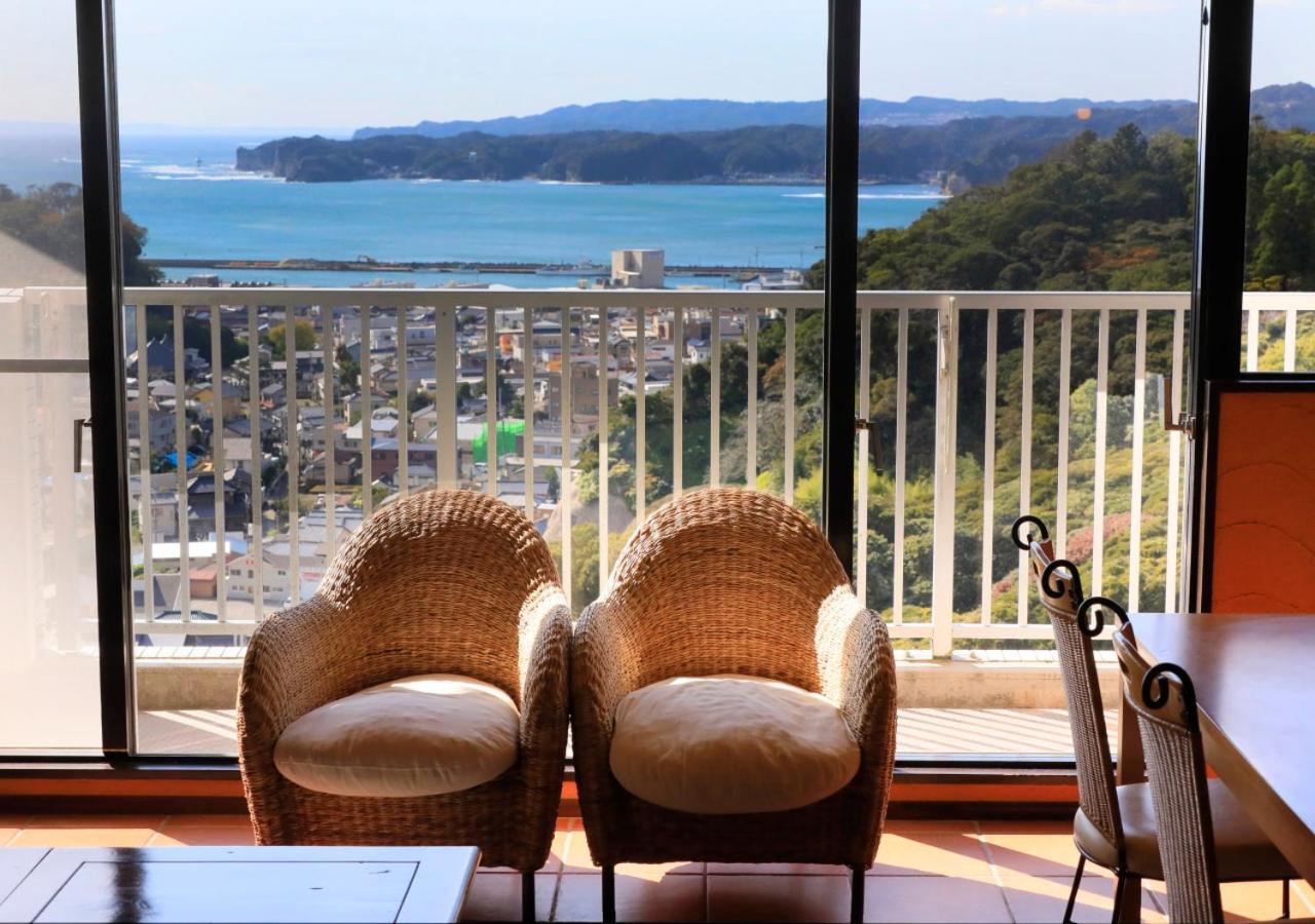 Katsuura Hilltop Hotel & Residence Экстерьер фото