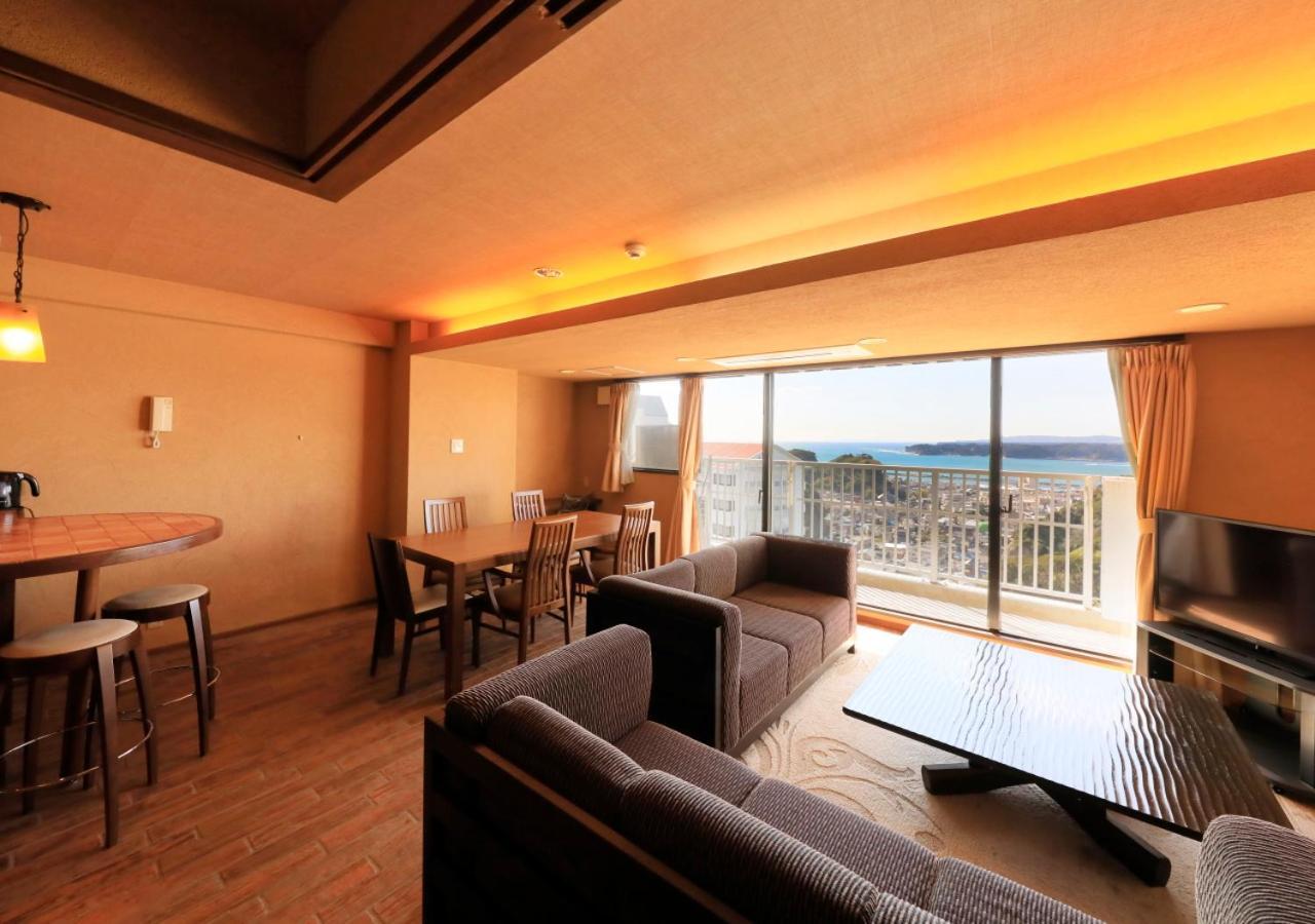 Katsuura Hilltop Hotel & Residence Экстерьер фото